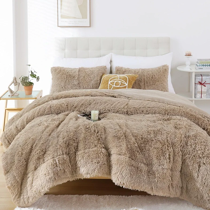 Smoofy Faux Fur Taupe Comforter Set Queen Size 3Pcs Fluffy Fuzzy Plush Comforter Set Cute Soft Shaggy Velvet Double-Sided Bedding Set (1 Faux Fur Comforter + 2 Faux Fur Pillowcases)