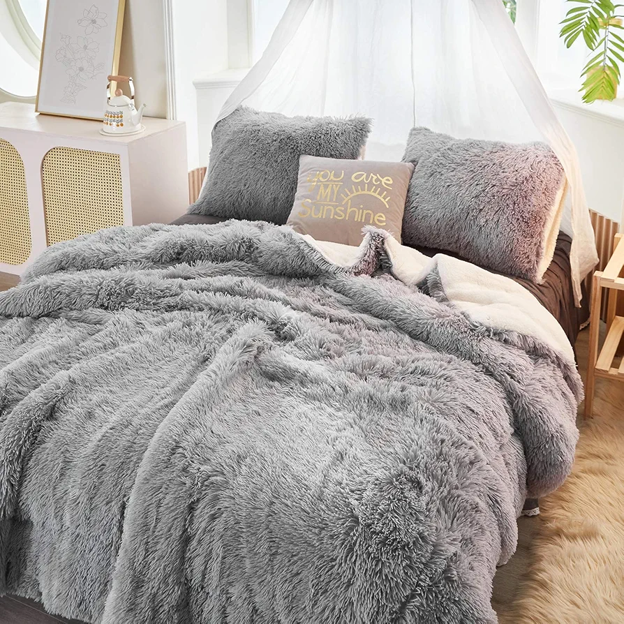 Luxury Faux Fur Full/Queen Size Winter Comforter Set Shaggy Velvet Gray Long Hair, 3 Pieces Plush Flannel Sherpa Backing Reversible Soft Microfiber Super Warm Bedding Set for Holiday