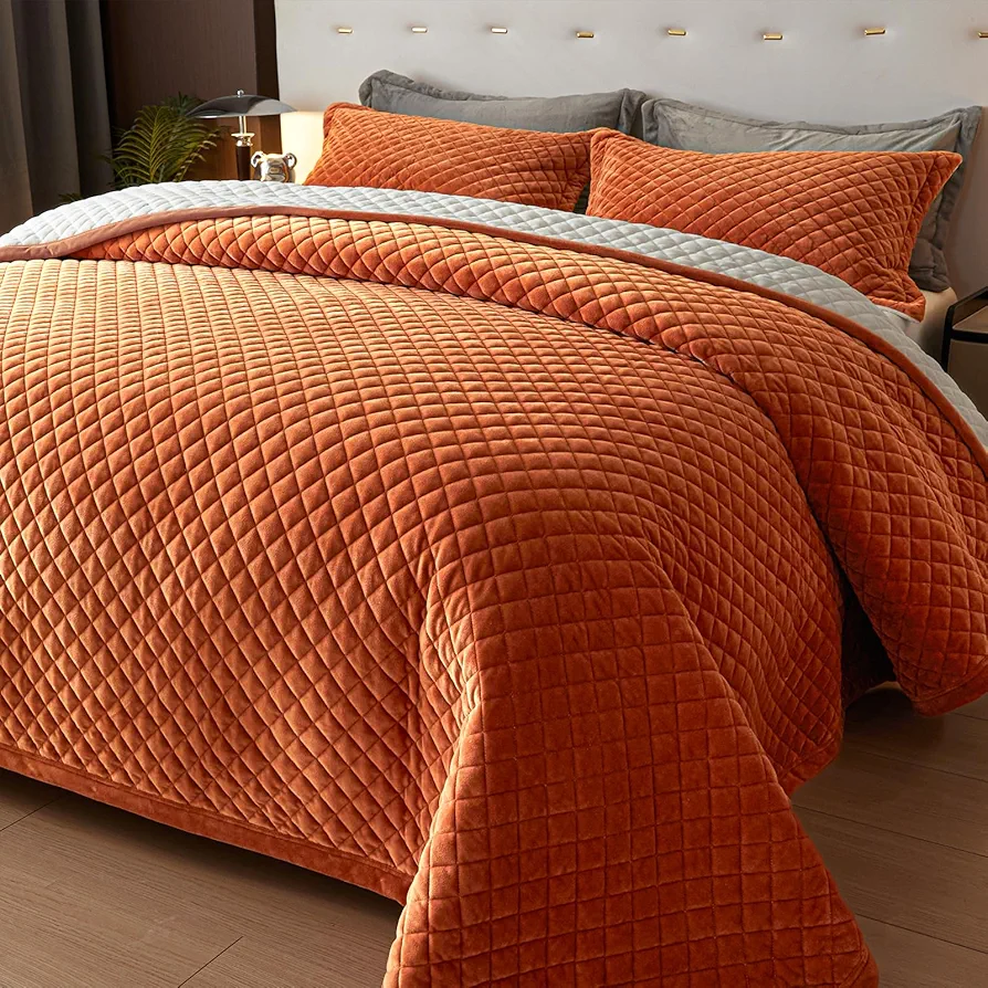 Queen Size Velvet Quilt Set, Ultra Soft 3 Pieces Bedding with 2 Pillow Shams, Lightweight All Seasons Reversible Coverlet Bedspread with Plaid Quilting, Burnt Orange/White 90x96 Inches